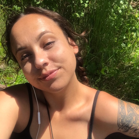 Meet your Posher, Devon - Picture 1 of 1